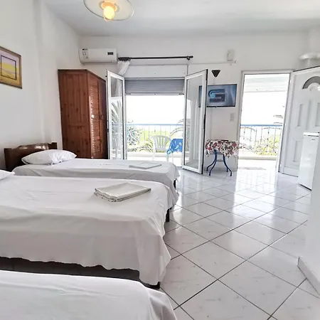 Galinis' Sea Front Studios Nea Kallikrateia Room photo