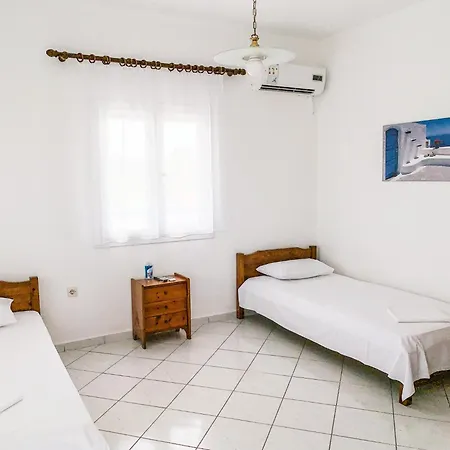 Galinis' Sea Front Studios Nea Kallikrateia Room photo