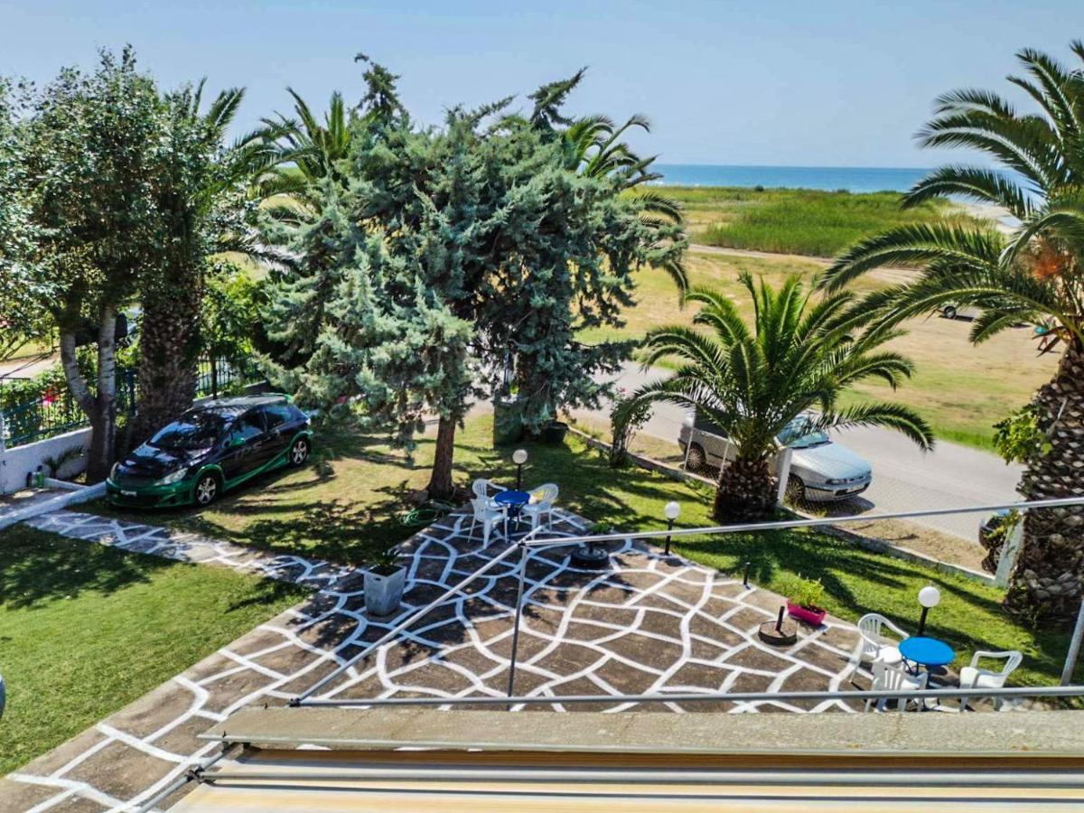Apartment Galinis' Sea Front Nea Kallikrateia